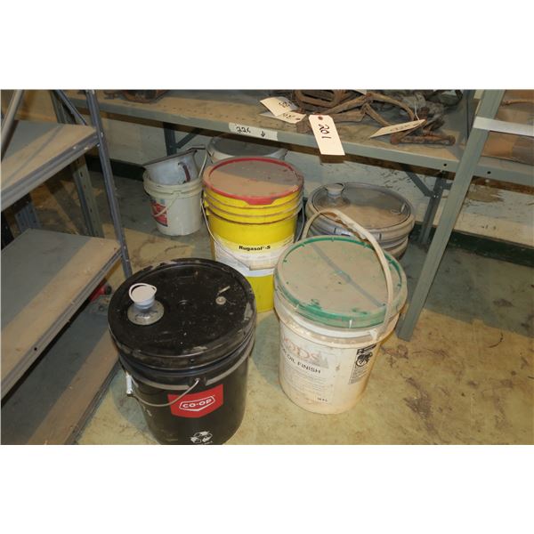 Lot Pails, most empty