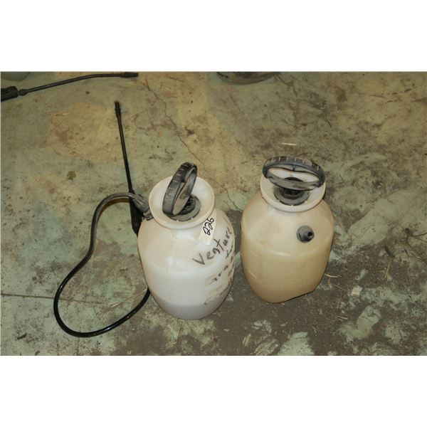 Lot 2 Sprayers
