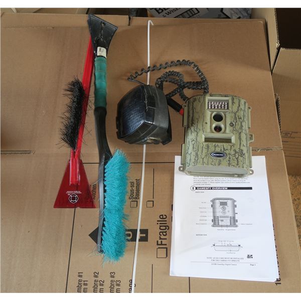 Game Camera, Spotlight, Scrapers