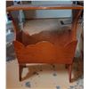Image 1 : End Table magazine rack 20"×11"×24"