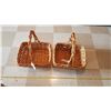 Image 1 : 2 Wicker Baskets