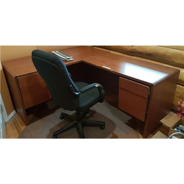 Corner Desk & Chair & 2 Floor Runners