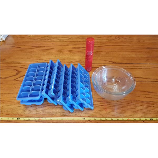 Mixing Bowls & Ice Trays