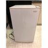 Image 1 : Daewoo white compact refrigerator from the popular Sci-fi series