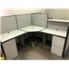 Image 1 : Gray computer workstation double desk system with walls