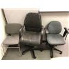 Image 1 : 3 assorted office chairs