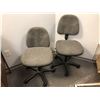 Image 1 : Pair of grey office chairs from the sci-fi show