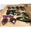 Image 1 : Box of 12 pairs Ray-ban sunglasses from the sci-fi show (some scratches on lenses)
