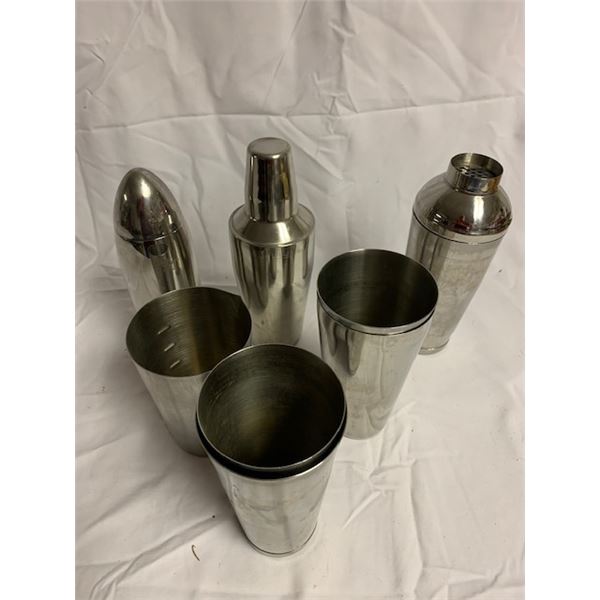 BAR SHAKER SET