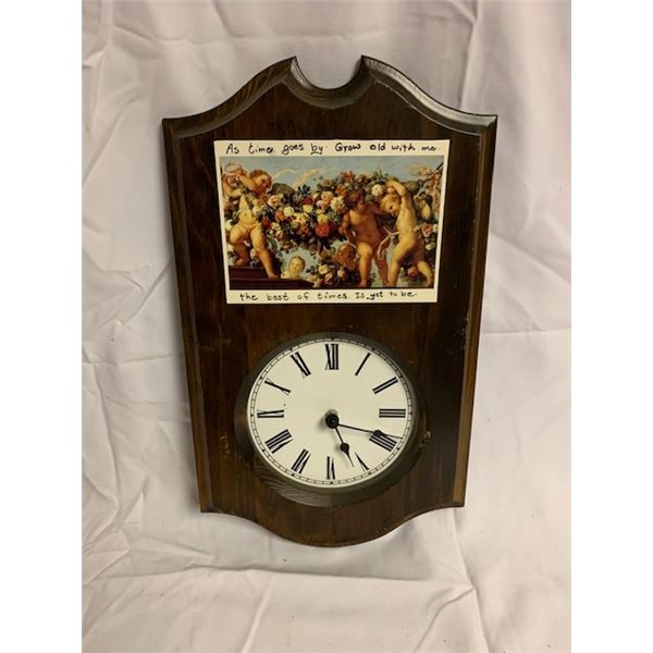 COLLECTABLE HANGING CLOCK