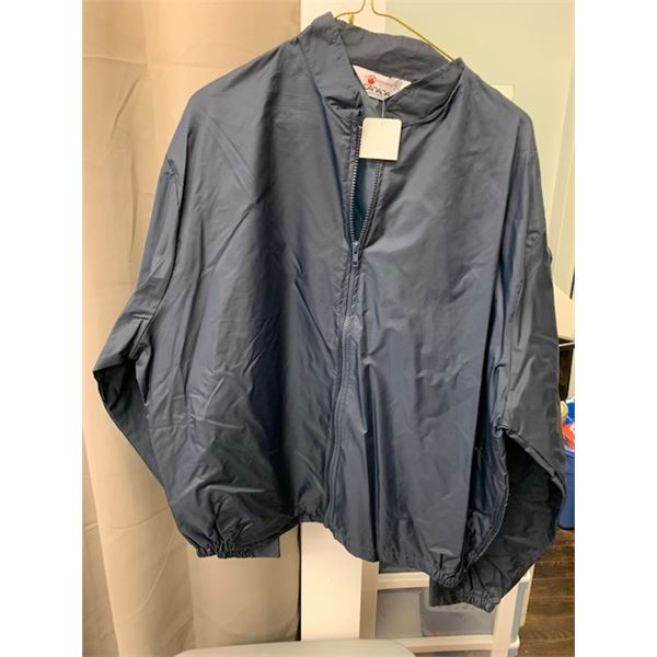 NEW CANADA JACKET    MED