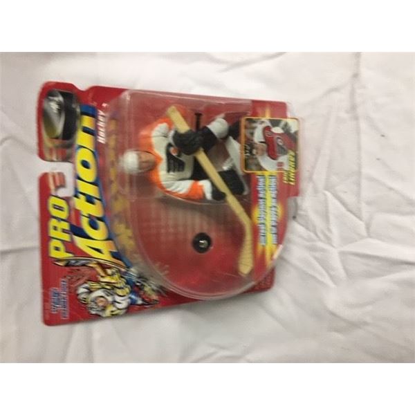 Pro Action Lindros Figurine
