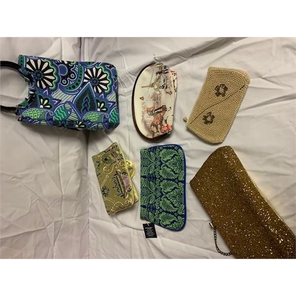 LOT OF PURSES