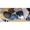Image 1 : Box of 5 1/4" and 6 1/2" dual band speakers