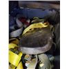 Image 2 : Tote of various tie down straps