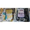 Image 2 : 2 trays of work gloves and Box of dust mop heads