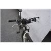 Image 2 : BLACK CCM BIKE