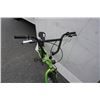 Image 2 : NEON GREEN NO BRAND BIKE