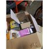 Image 3 : BOX OF LIGHTBULBS