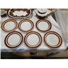 Image 2 : 23 pieces of arabia rosemarin dinnerware Brown anemone pattern