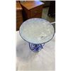 Image 2 : BLUR ART GLASS DISH AND VASE AND POTTERY VASE