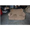 Image 1 : BROWN UPHOLSTERED LOVESEAT
