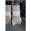 Image 2 : 2 UPHOLSTERED CHAIRS WITH PILLOWS