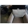 Image 2 : BEIGE UPHOLSTERED PILLOWBACK ARMCHAIR WITH WOOD BASE