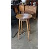 Image 1 : ANTIQUE PLANTSTAND