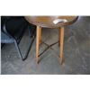 Image 3 : ANTIQUE PLANTSTAND