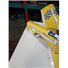 Image 2 : YELLOW ARROW GAS RC PLANE