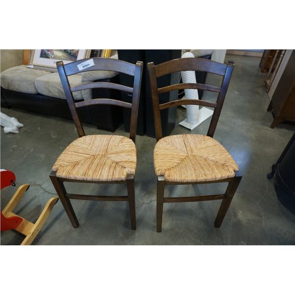 2 ROPE SEAT CHAIRS