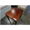 Image 2 : TURNED LEG ENDTABLE