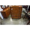 Image 2 : ANTIQUE 5 DRAWER WALNUT CHEST OF DRAWERS