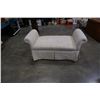 Image 1 : FABRIC BENCH