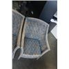 Image 2 : 2 WICKER CHAIRS