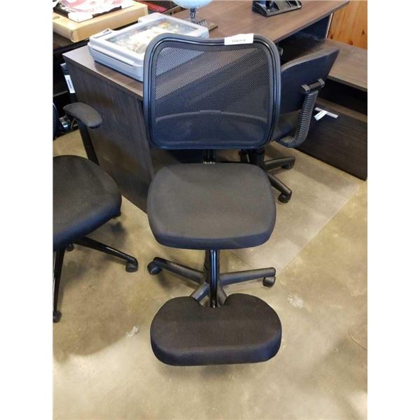 Mesh back office chair