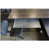 Image 3 : MODERN L DESK AND OFFICE CHAIR - 5 FOOT X 46 INCHES X 31 INCHES TALL