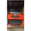 Image 2 : BROTHER DELUXE 220 VINTAGE TYPEWRITER