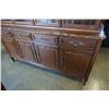 Image 3 : MALCOLM FURNITURE FRENCH PROVINCIAL 2 PIECE CHINA CABINET