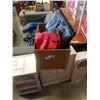 Image 1 : BOX OF SHOES, HIGH HEELS AND PURSES