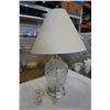 Image 2 : Crystal table lamp with shade
