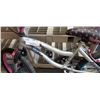 Image 2 : Monster High youth bike with helmet