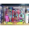 Image 1 : Hotel Transylvania Grand Lobby Toy Set