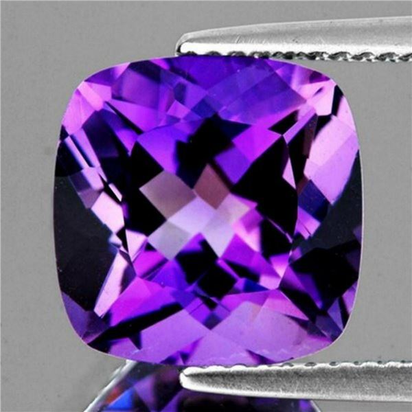 Natural Brazil Amethyst [Flawless-VVS]