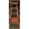 Image 1 : ANTIQUE WOODEN STEP LADDER, 5 FOOT