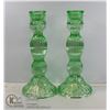 Image 1 : PAIR OF GREEN GLASS CANDLE STICKS, 8" TALL