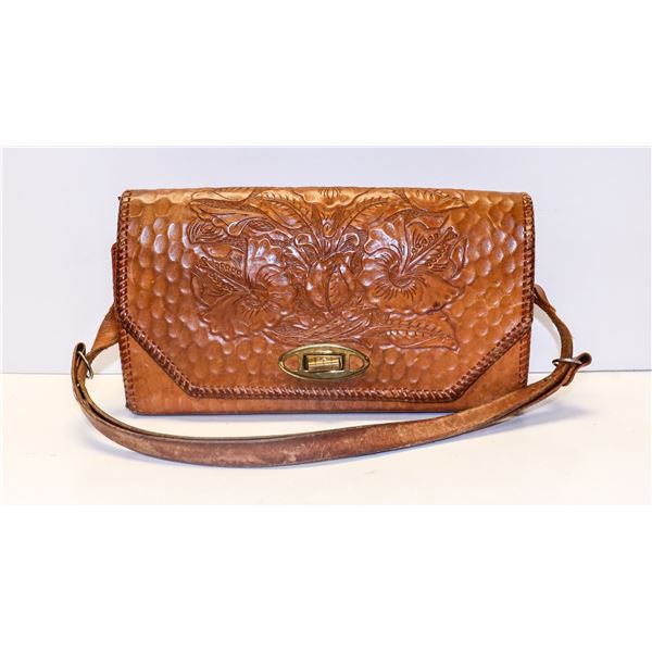 VINTAGE HAND TOOLED LEATHER LADIES PURSE