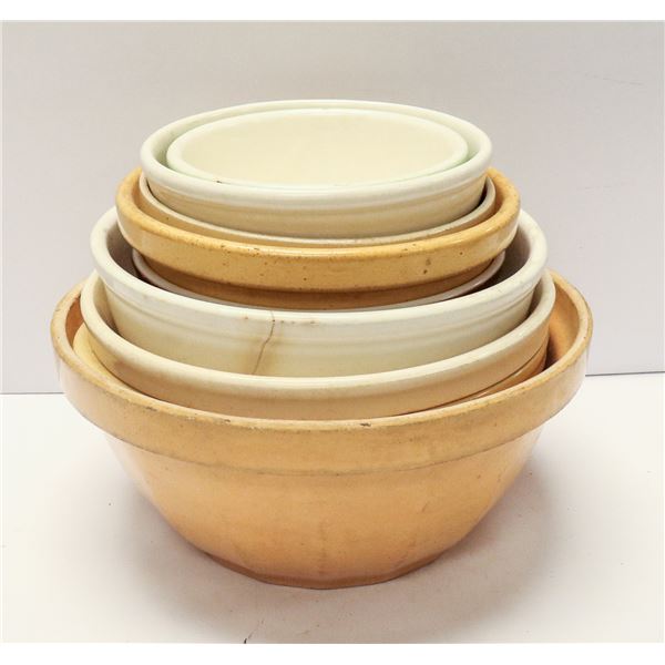 SELECTION OF VINTAGE KITCHEN BOWLS