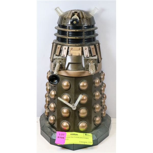 DR WHO DALEK CLOCK BATTERY OPERATED